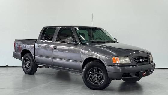 CHEVROLET S10 2.5 DLX 4X2 CD 8V TURBO DIESEL 4P MANUAL CHEVROLET S10 2.5 DLX 4X2 CD 8V TURBO DIESEL 4P MANUAL